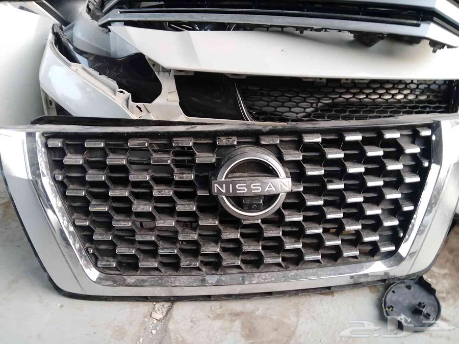 يتوفر لدينا قطع نيسان باترول 22 23 شبك صدامات شمعات63739693427331112