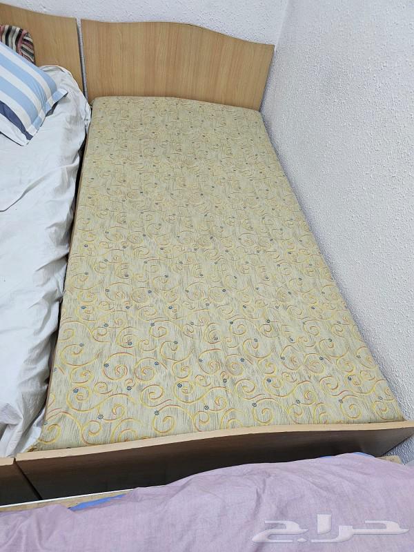 عدد 2سرير اطفال في حالة الجديد ممتازه جدا63678828453889110