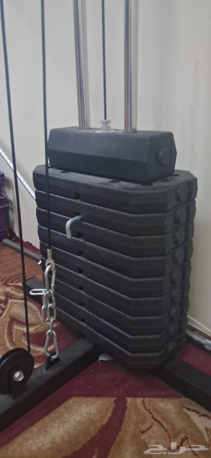 مجموعة معدات صالة ألعاب رياضية كاملة للبيع، لم تُستخدم أبدًا.63675775546498114