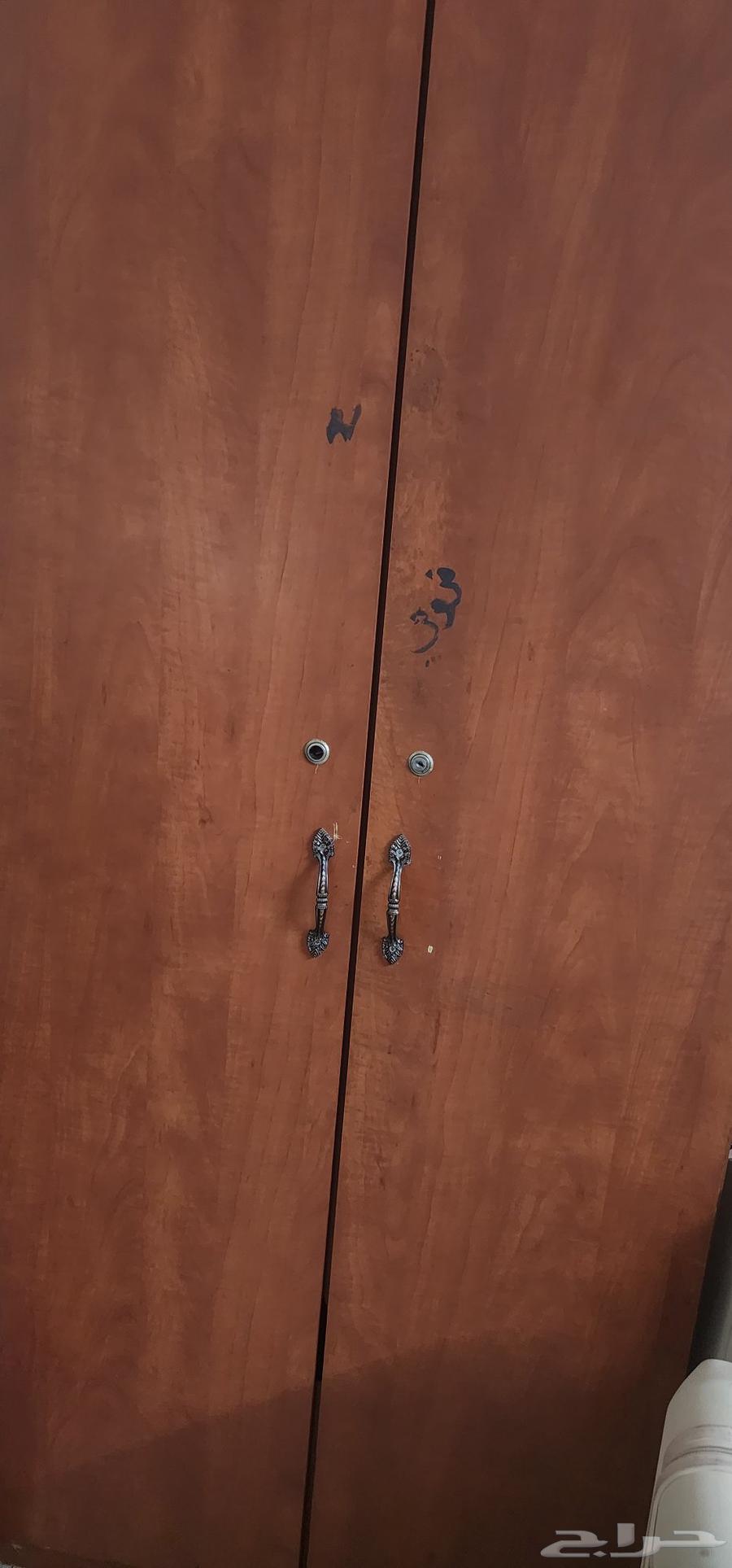 دولاب استعمال نظيف63677590470786110