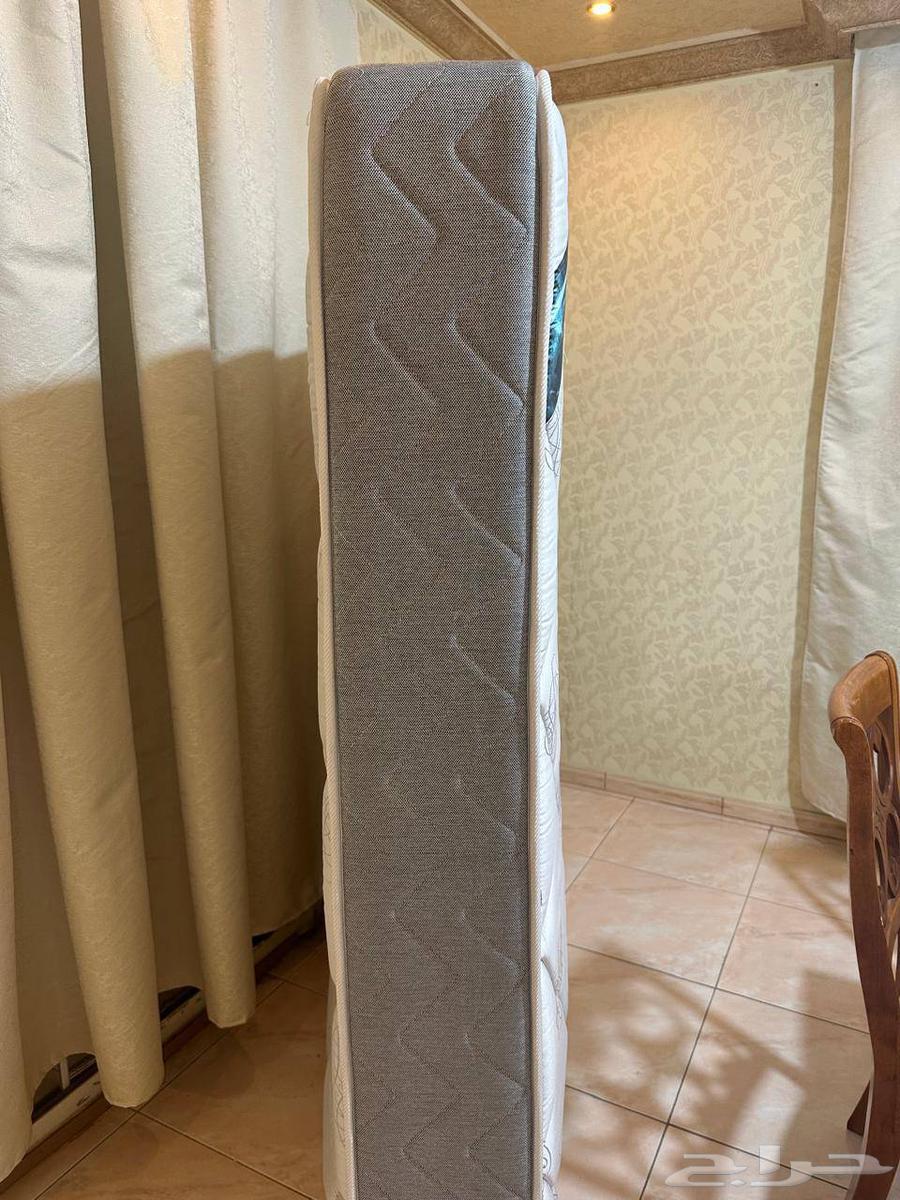 Sleep High medical bed mattress. Mattress in excellent condition, lightly used63676204740994114