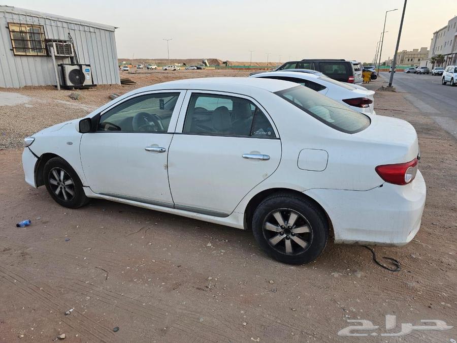 تويوتا كورولا 2011 نظيفه63616148214530111