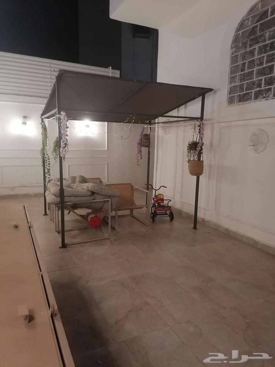 للبيع عماره سكنيه دورين 3 شقق مساحتها 498م داخل حد الحرم63005739254785112