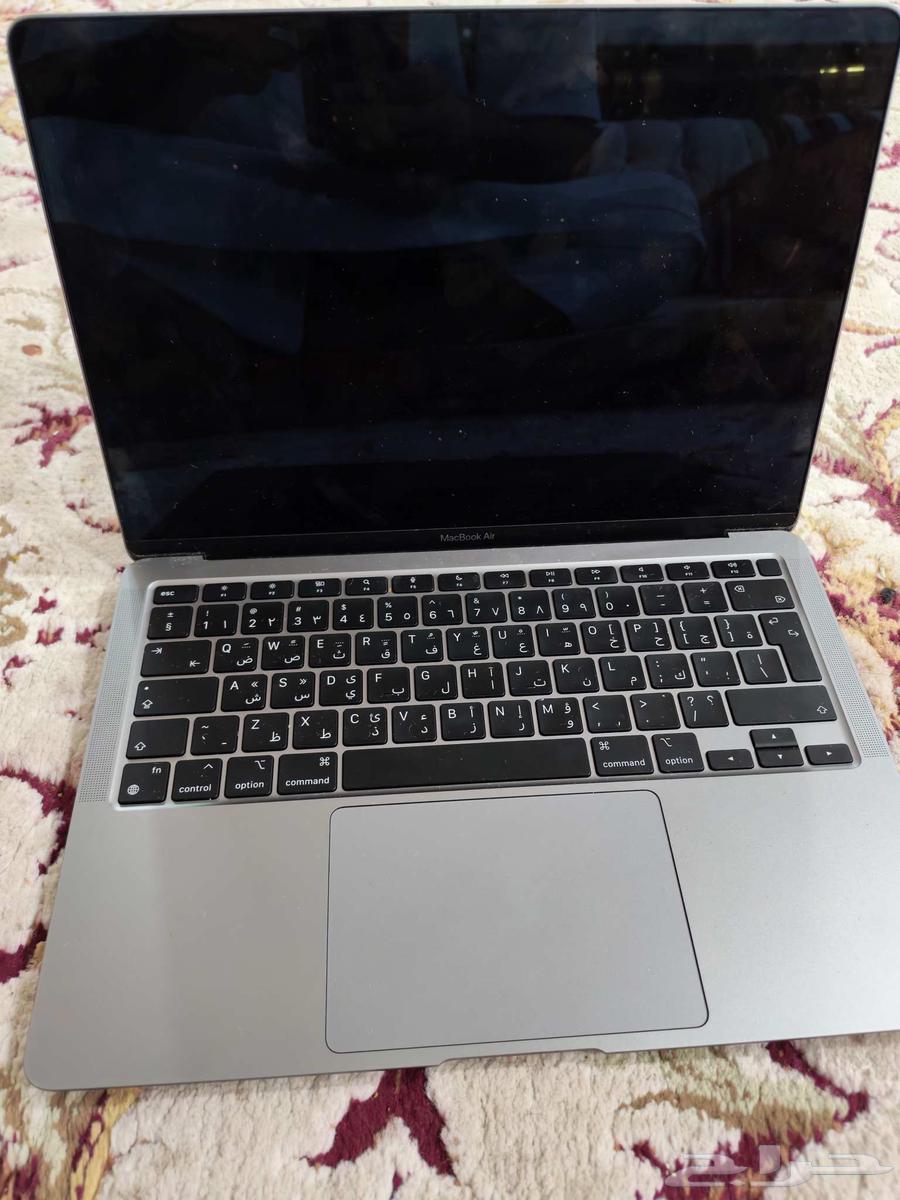 Computer for sale, used little, and on offer. No one offers less than 1000.63005092104194117