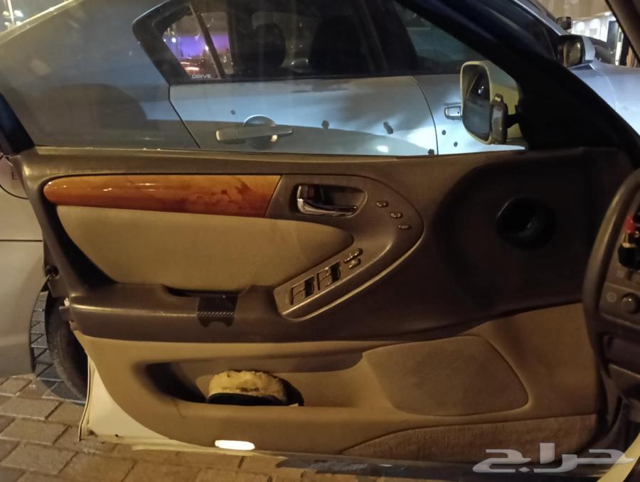 ليكزس 300 1999 دواخل فابريقة مرفوعة بحالة جيدة جدا رقم ممي630052095879711121