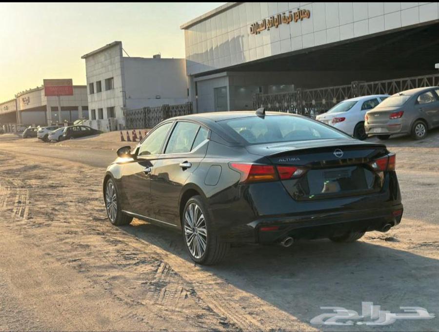 نيسان التيما نص فل 2025 اخر حبتين في العرض63748718129154112
