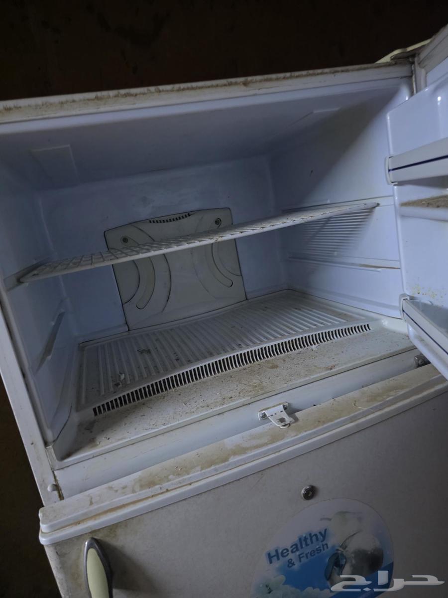 بيع سريع ثلاجة كبيرة مستعملة63699519821571113
