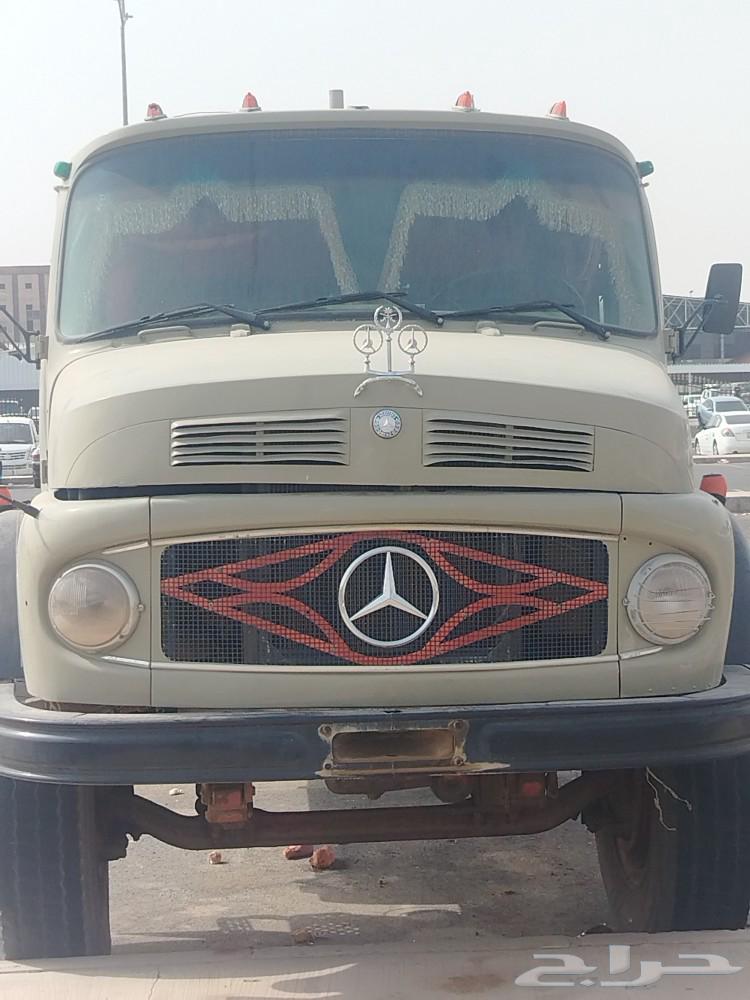 White Mercedes one79 and second 78 floating three renewals public transport conditional63759212369409110