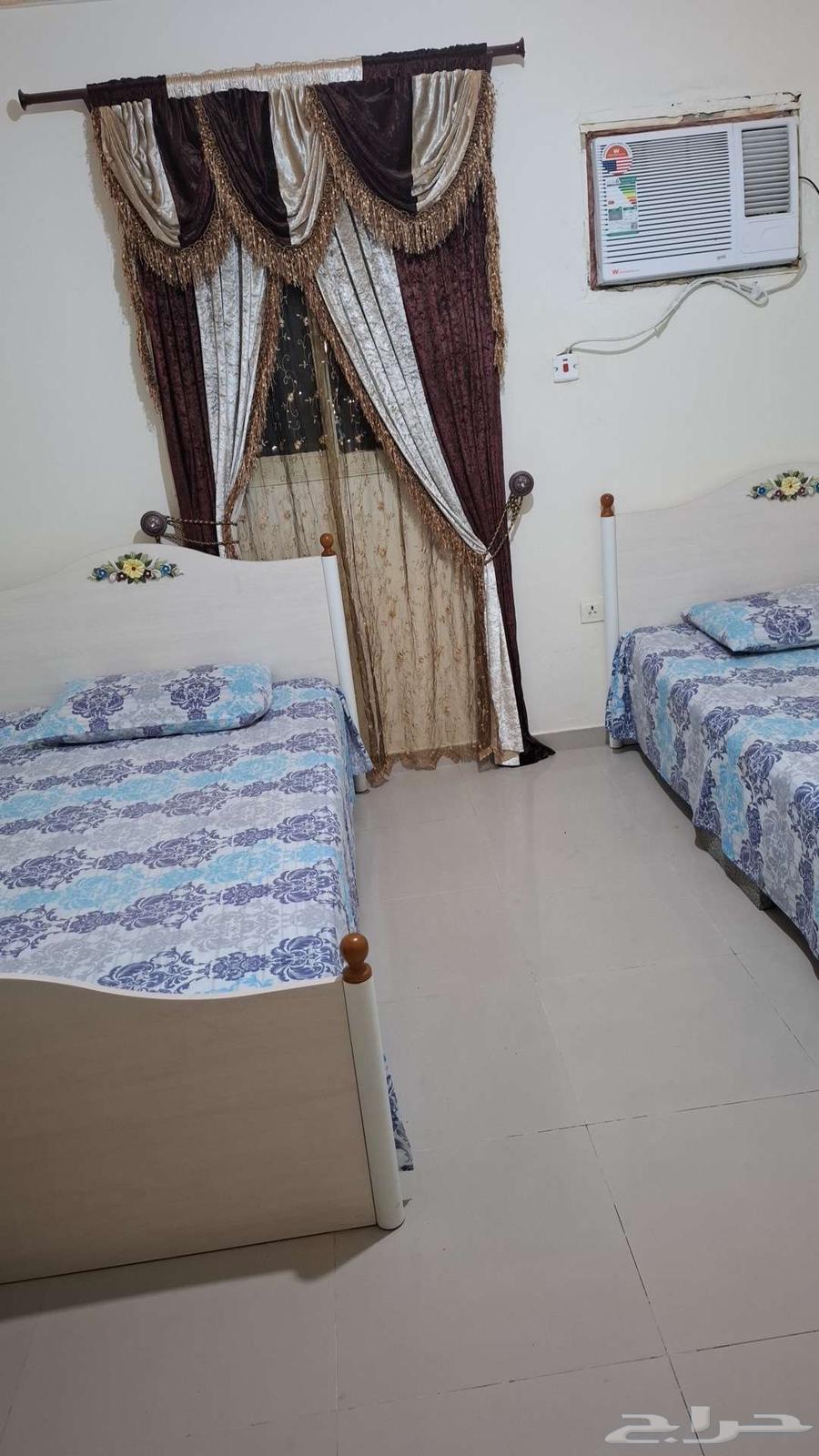 Urgent sale of a reception room, two beds with mattresses and a closet for 500 SAR63699908222337112
