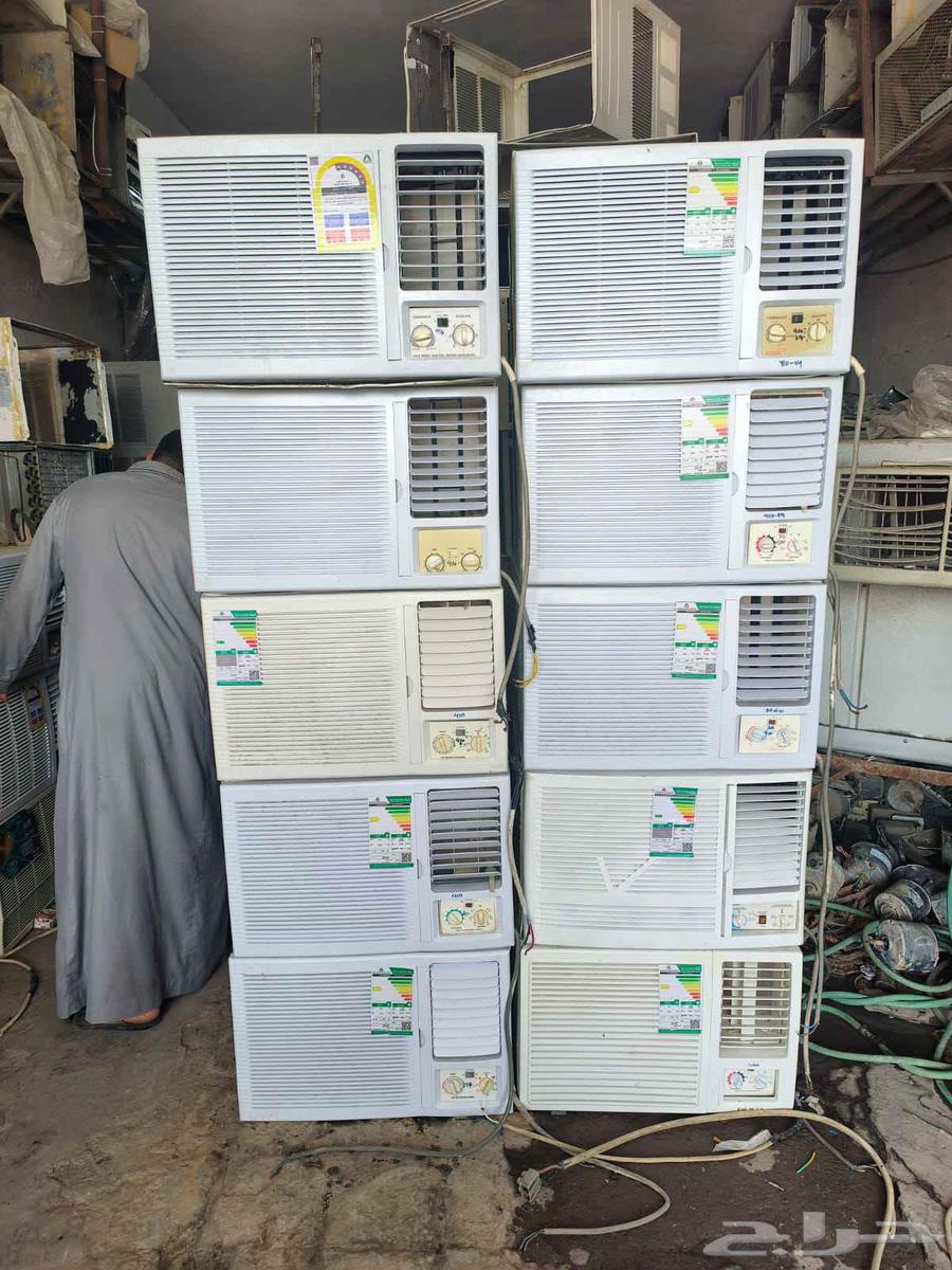 Used window in very good condition, available exchange for old and damaged ones63704480781827113