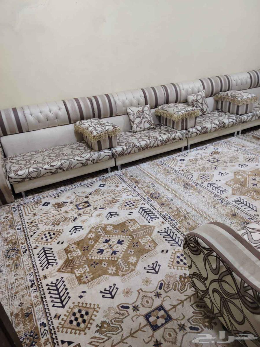مجلس 4في5مع 3فرشات ارضيه مع الستاره مع الطاولات63701125679491111