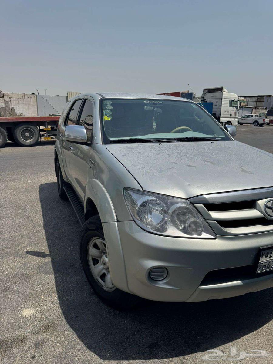فوشنر 2008 وكاله فيه بابين على اليمين رش تجميل وعلى الفحص63766919446273112