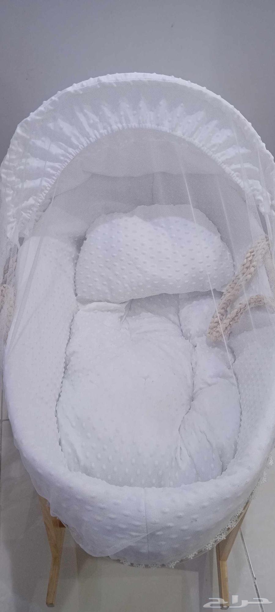Moses' basket63701610297602111