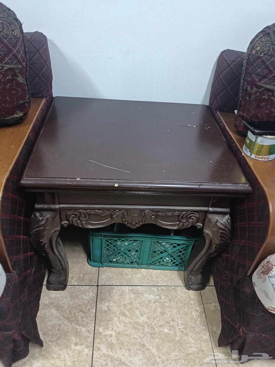 Entrance table and two cabinets, and a walking cane and two coffee tables63704835771265112