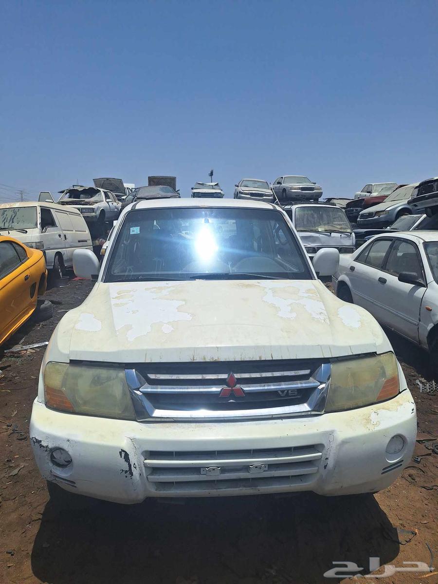 Mitsubishi Pajero 2004 model spare parts dismantling63771470676994110