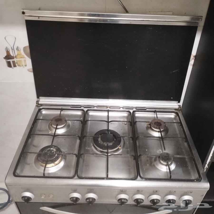 بوتجاز ايطالي مع فرن شغال كله63699630354049111