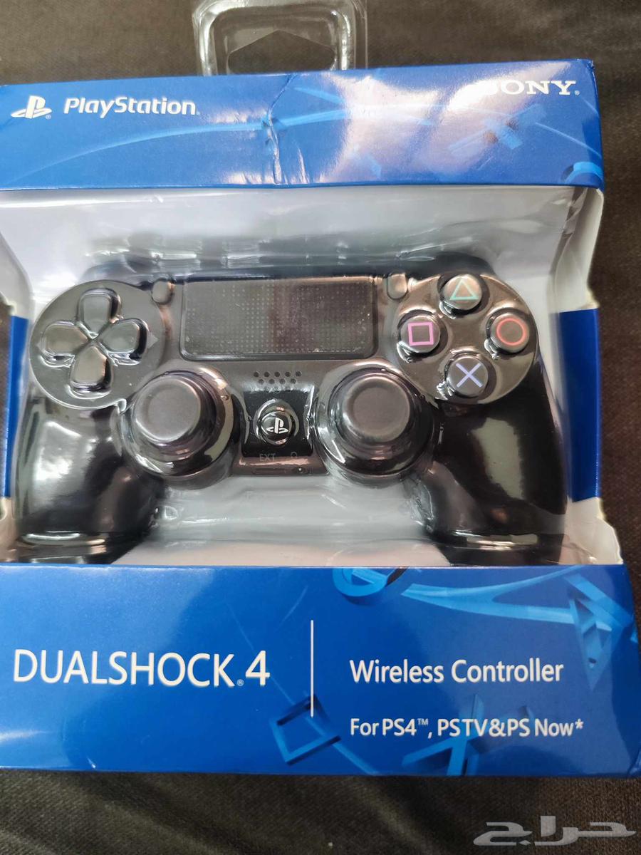 PS4 CONTROLLER63701125790339113