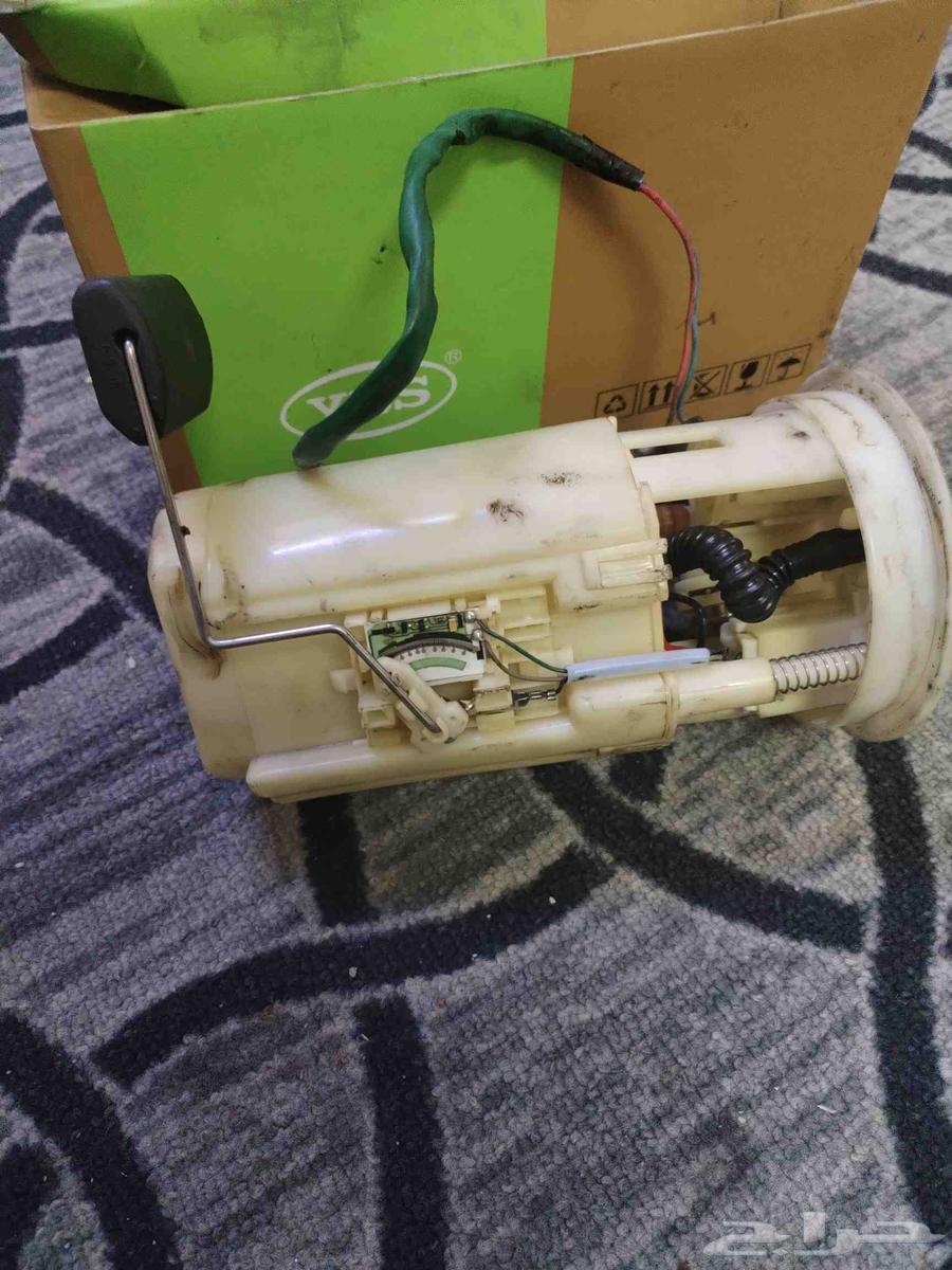 للبيع طرمبة مستعملة وغطاء مكينة زيت وطبلون 3 قطع مستعملة63779242354434112