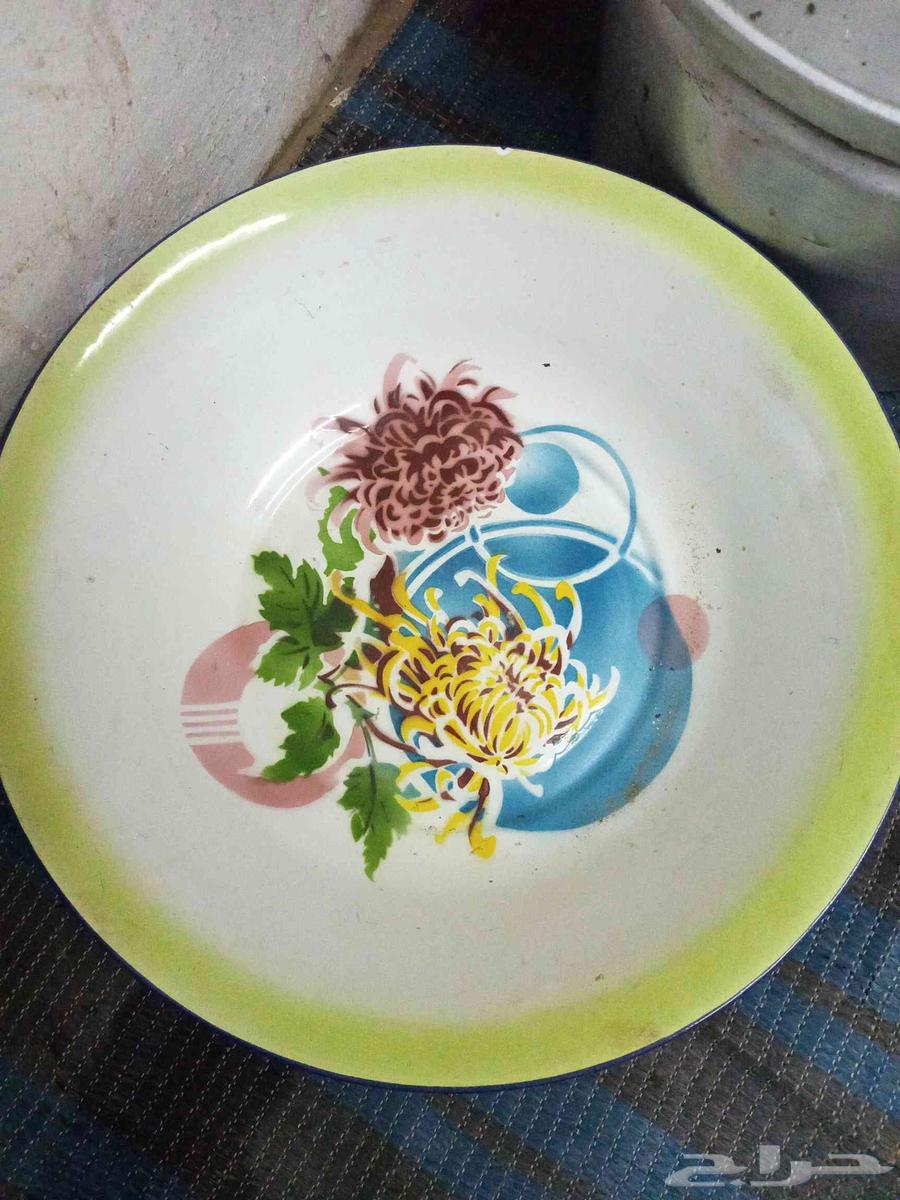 اباريق شاهي وحلابات قديمة متنوعة63699532400769111