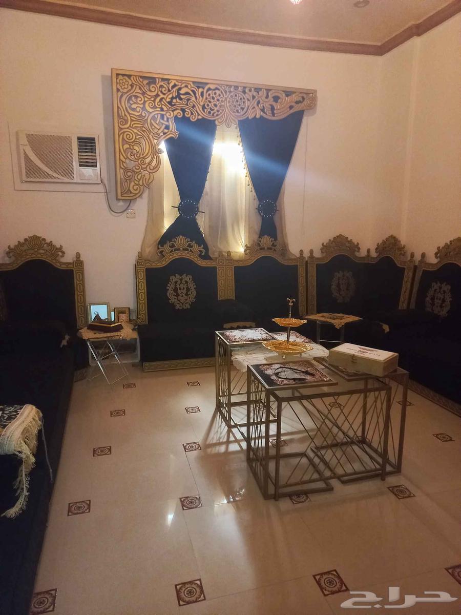 Clean sofa for sale due to relocation, price 1500, contact for details63699533476609110