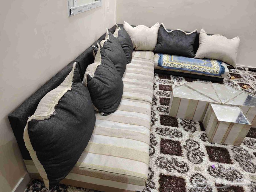 4-piece living room set with tables and large mirrors63699532327555110