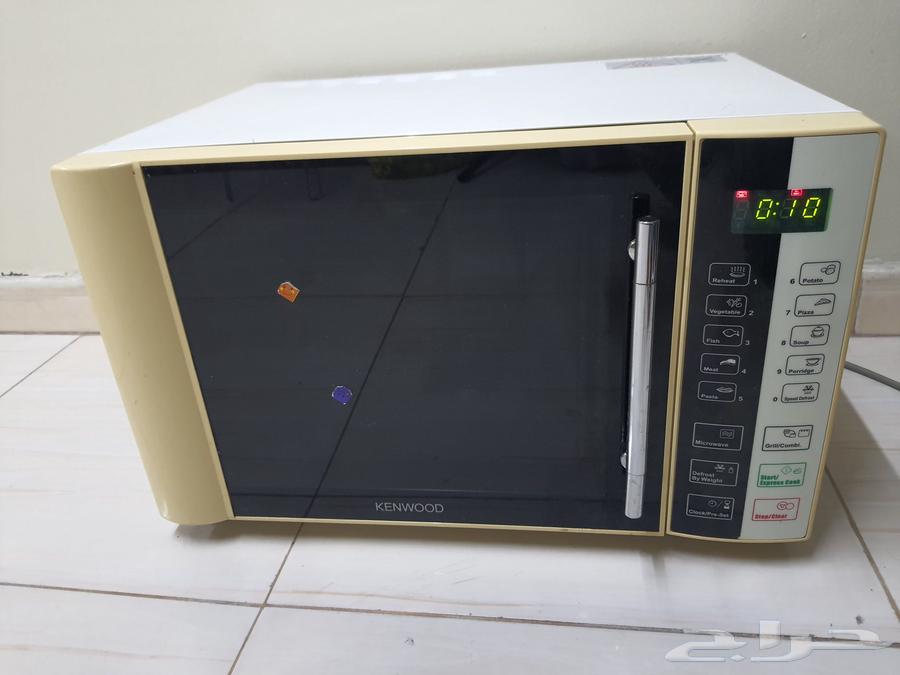 Knood microwave with grill, 35 liters, semi-new for sale in Dammam63701610021123113