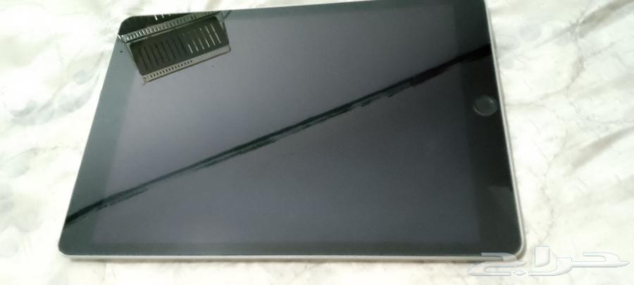ايباد الجيل التاسع نظيف ما في اي شي للابدل بجوال ايفون وبدفع63700550531713114