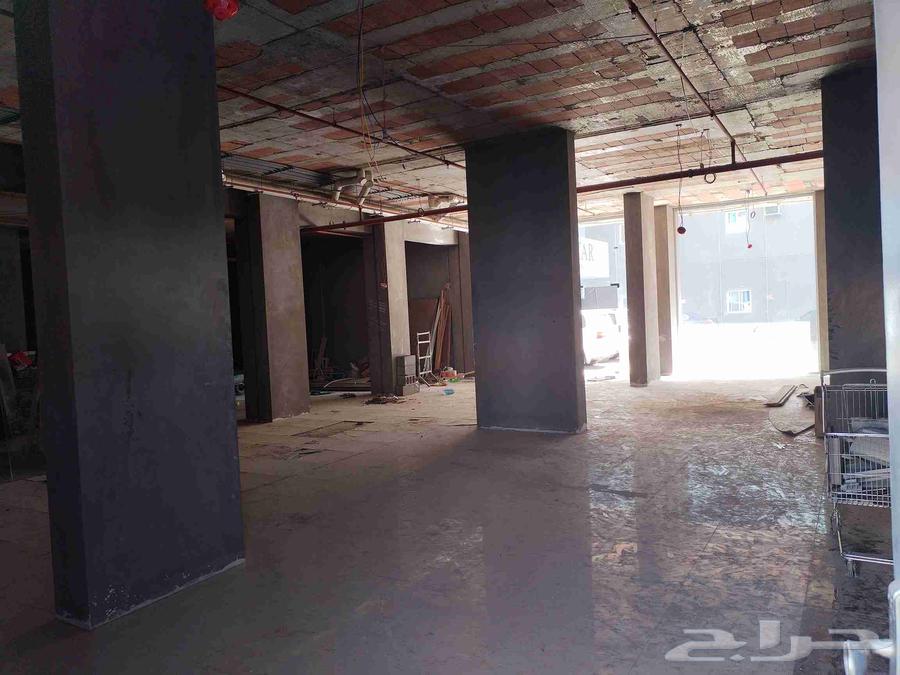 محلات تصلح مستودع اغذية او شحن او مكاتب إدارية او مقر لشركة63611901319682112