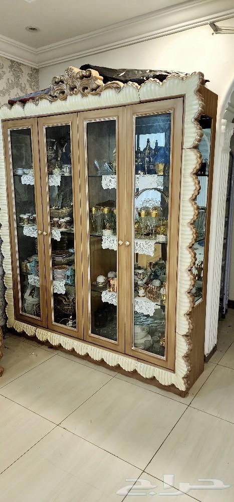 Buffet cabinet with service table, new, selling due to relocation63703065011331113