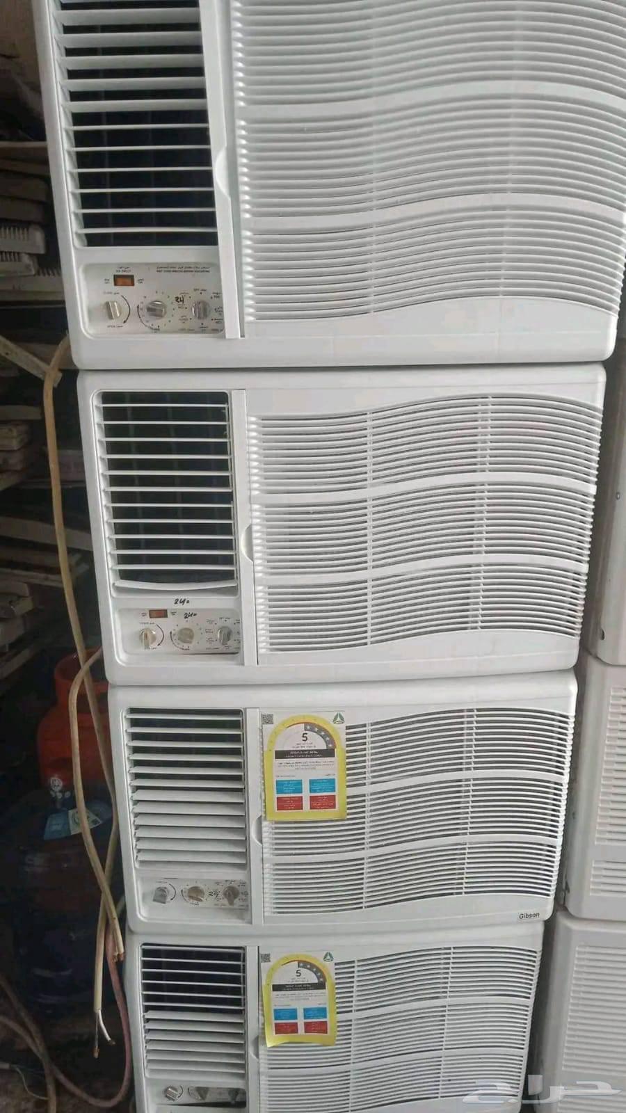 Used window in very good condition, available exchange for old and damaged ones63704480781827114