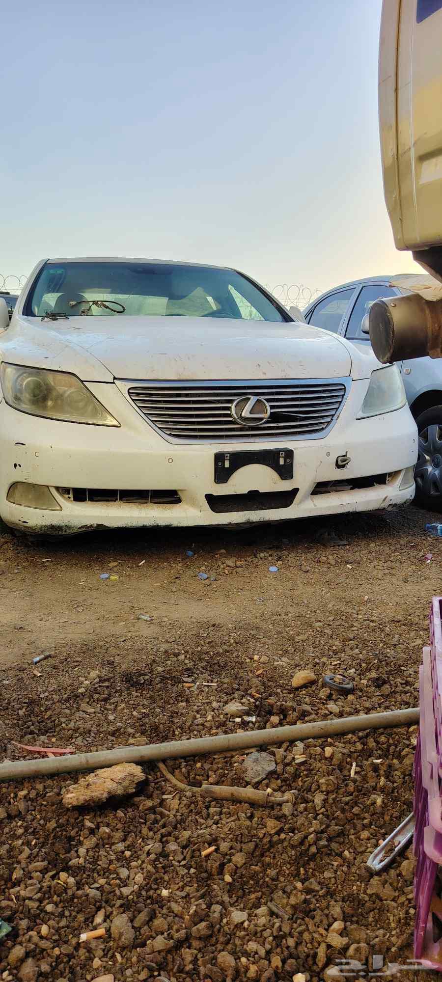Abu Rameh Lexus 460 Spare Parts Dismantling63776073325314112