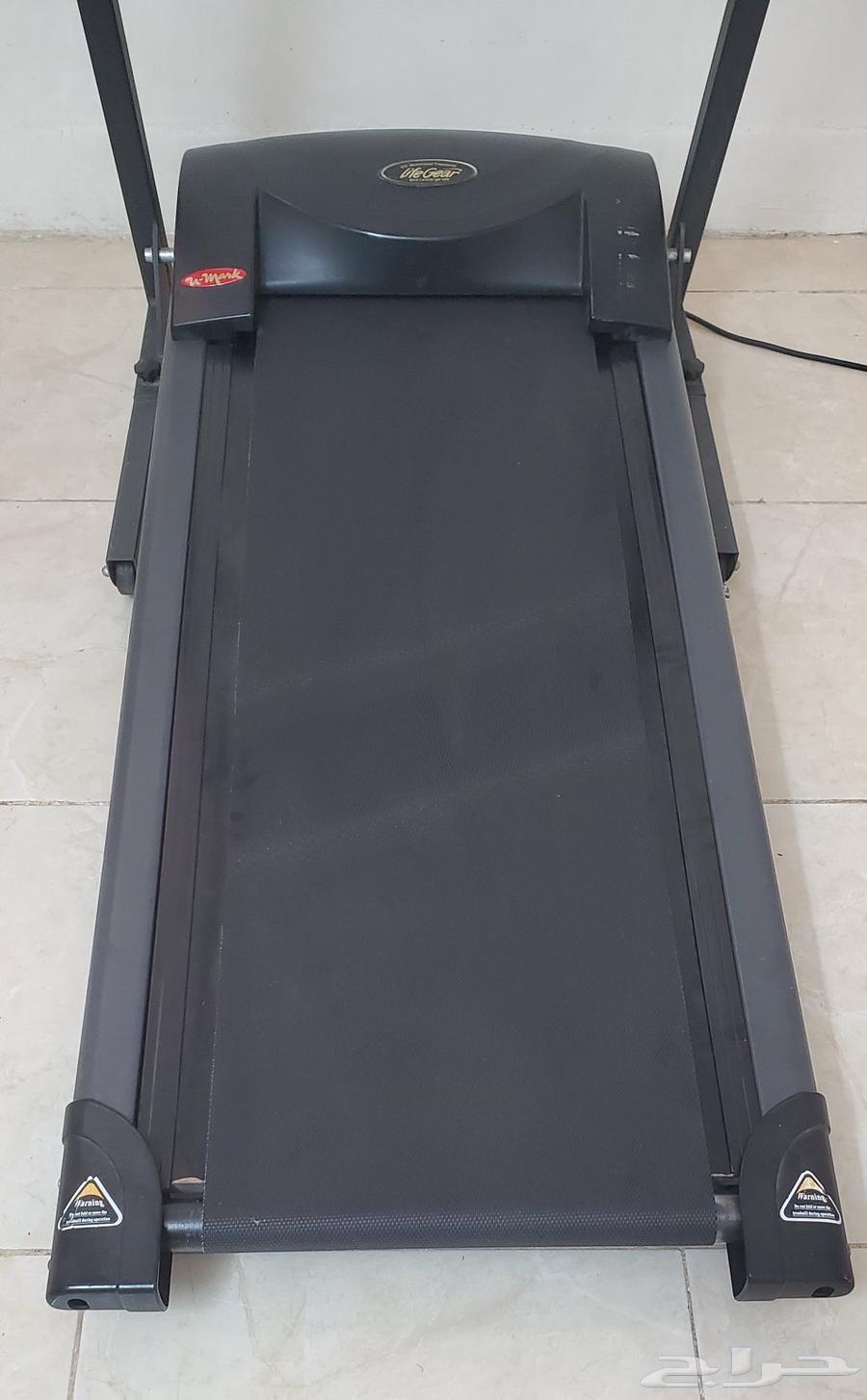 Home treadmill, like new, no flaws63699627479554112