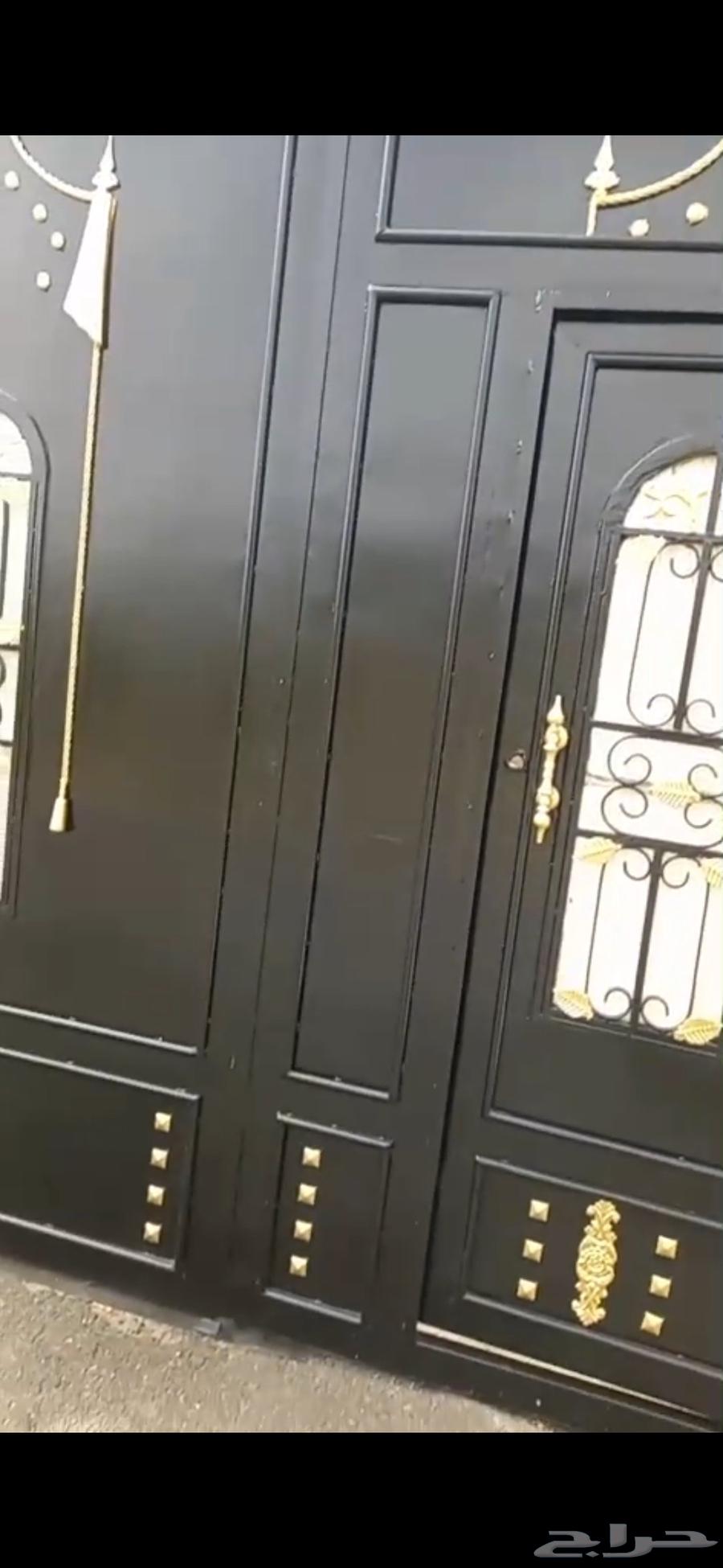 بوابة حوش بحالة ممتازة شبه جديدة63709942134145111
