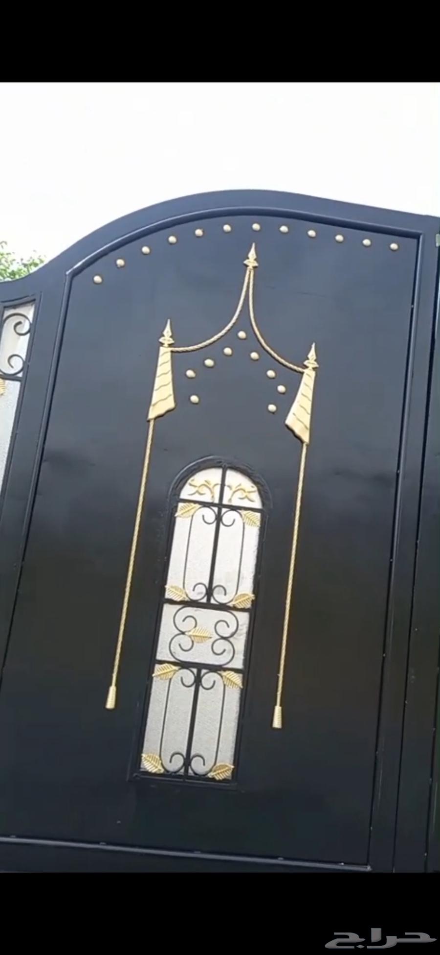 بوابة حوش بحالة ممتازة شبه جديدة63709942134145110