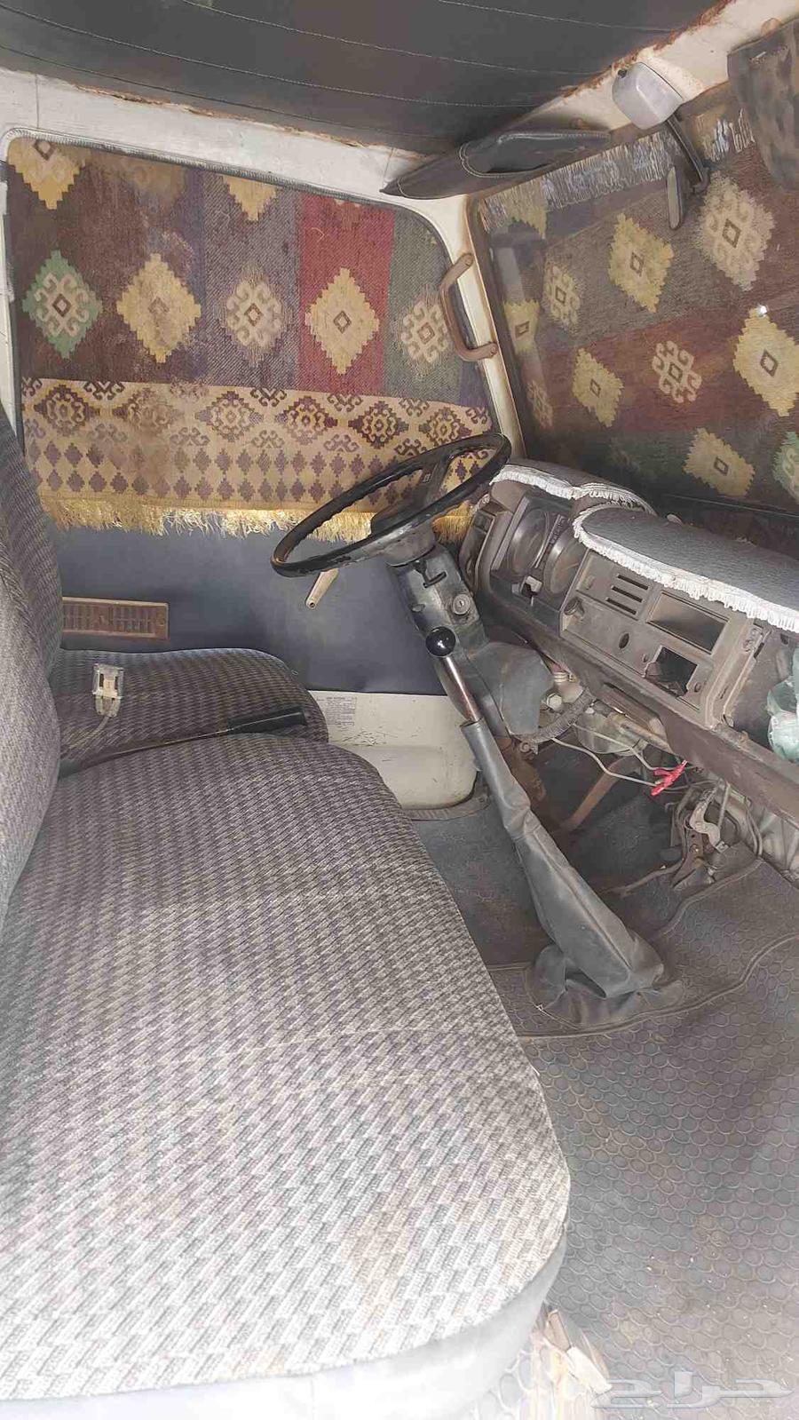 White 1981 engine and gearbox complete with set of tires and long chassis 4 tons63792734070659111