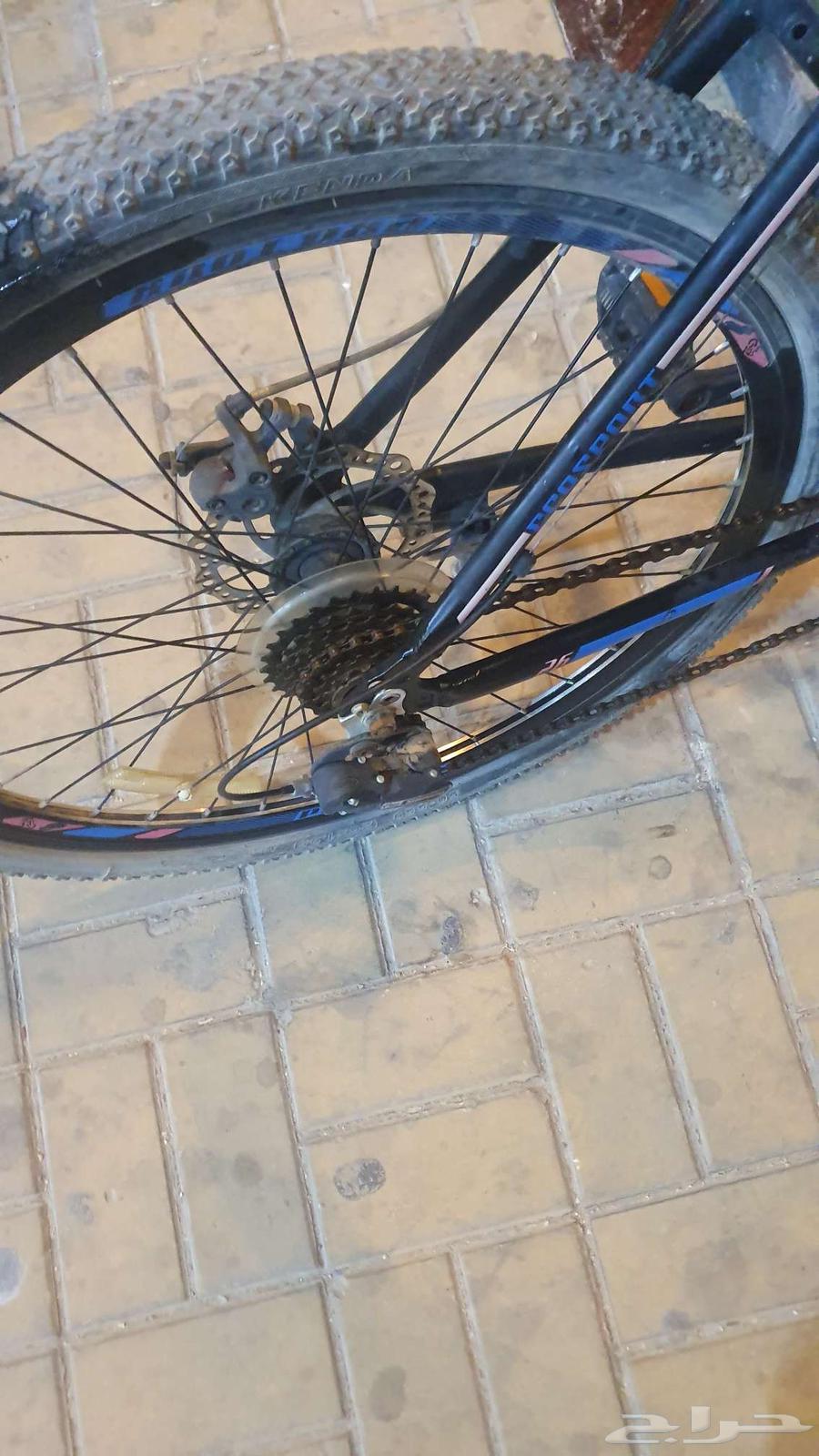 سيكل رياضي مقاس 26بحاله ممتازه63715842239234110