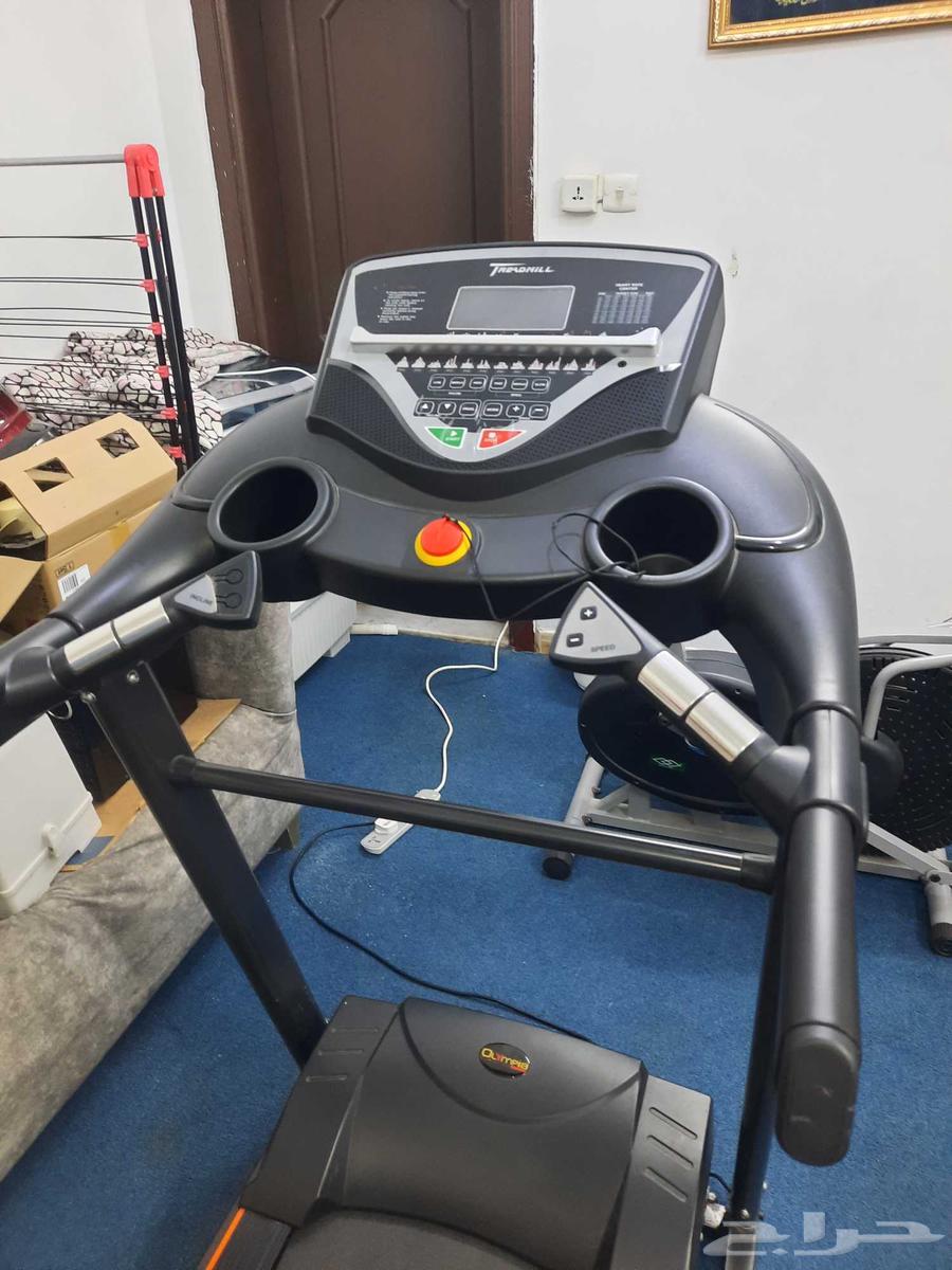 مجموعة أجهزة رياضية مستخدمة إستخدام خفيف شبه جديد للبيع63716189142017113