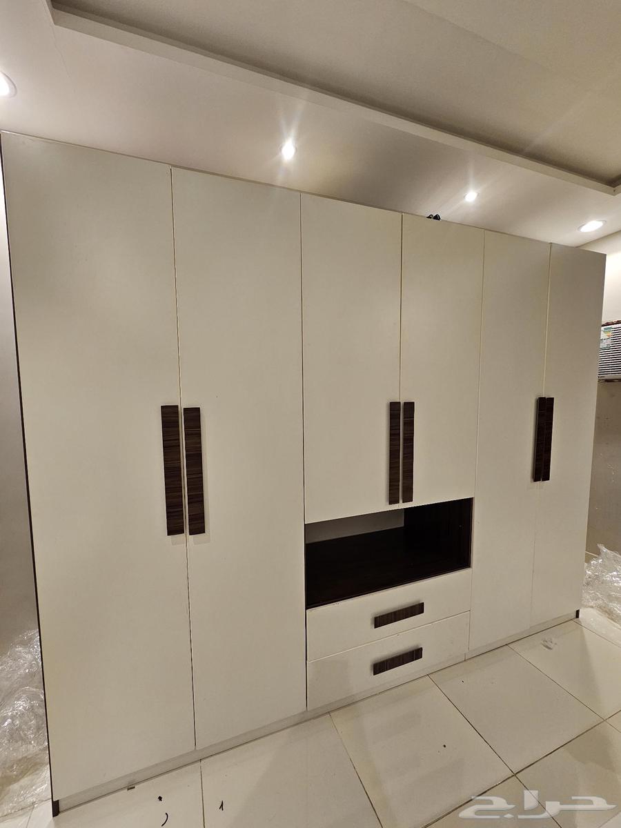 دولاب مستخدم نظيف63710778145794110