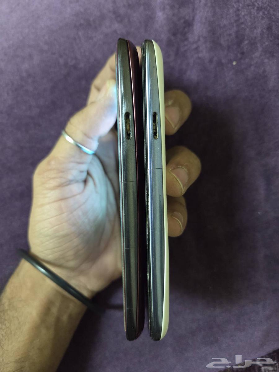 سوني 3 مع أربعة أيادي و شريطين بدون اسلاك و جوالين جالكسي s363709475370883113