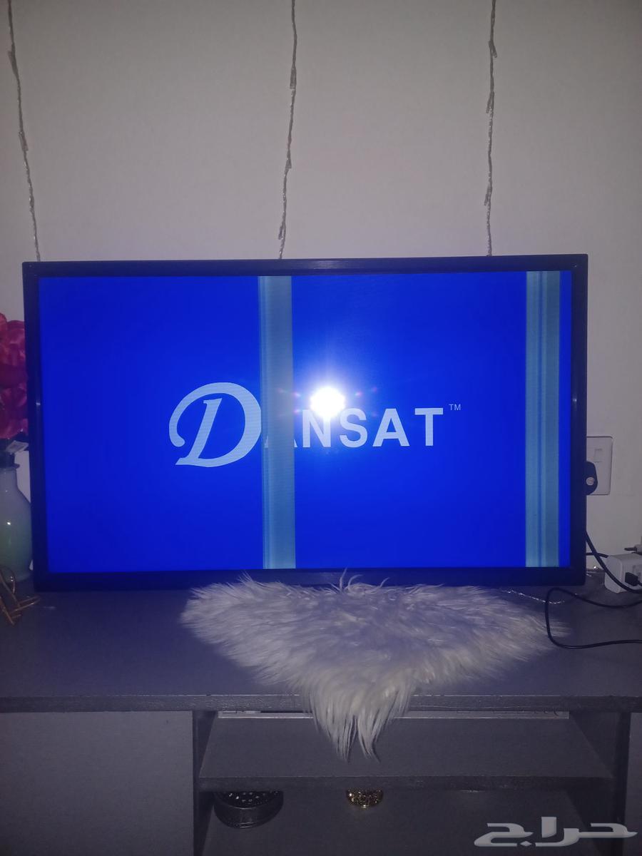 Hello, the screen has a slight scratch that can be fixed for under 50 riyals63709376626563110