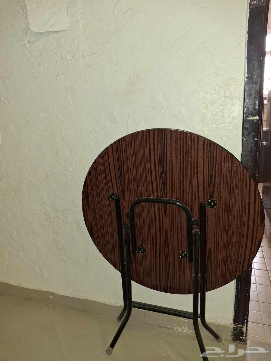 طاولة طعام لون بوني دائرة الشكل63713665218177111
