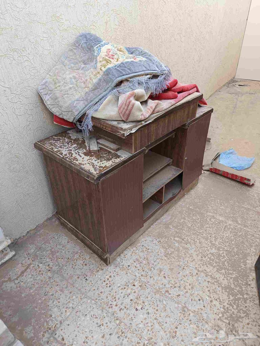 مجموعة اغراض للبيع ( خشبيات )63706848715394114