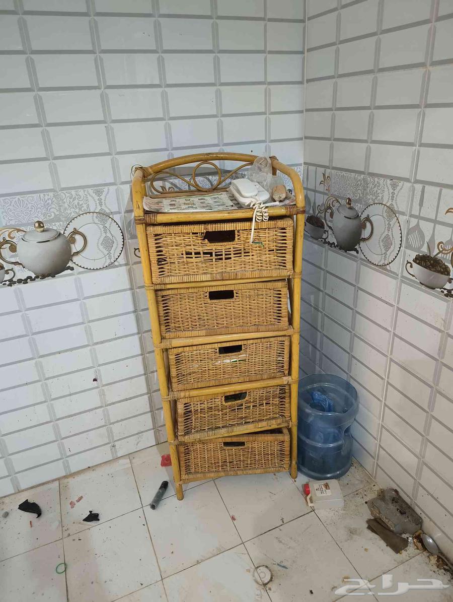 مجموعة اغراض للبيع ( خشبيات )63706848715394111