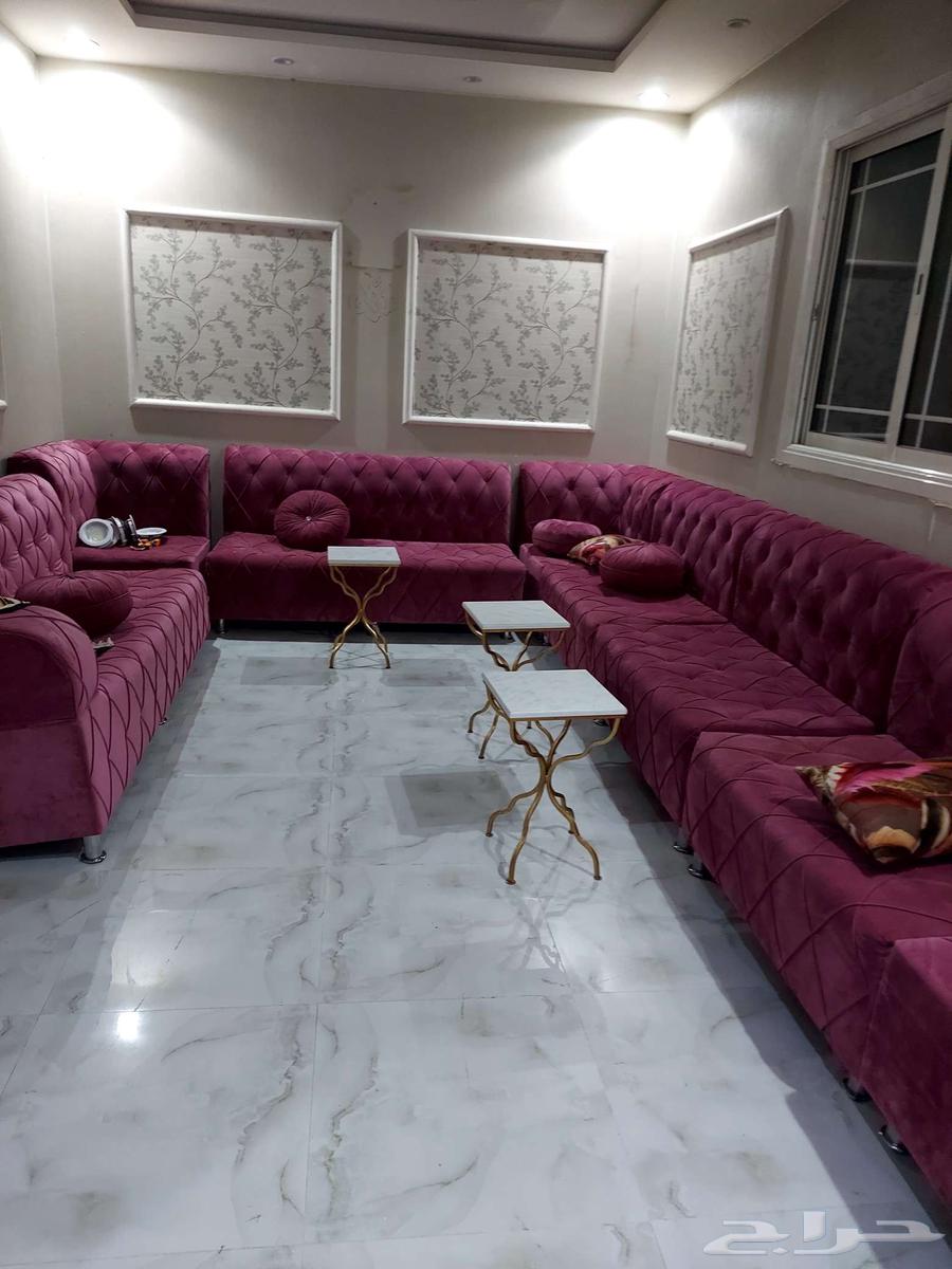 كنب مستخدم نظيف للبيع63716189391746110