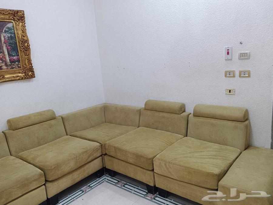 كنب نضيف جدا 4 متر في 2 للبيع المستعجل 100يال فقط63699428952706112