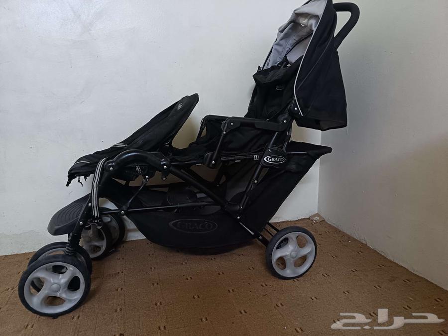 عجله أطفال مقعدين ماركه عالميه شبه جديده سودا اللون63707671968001110