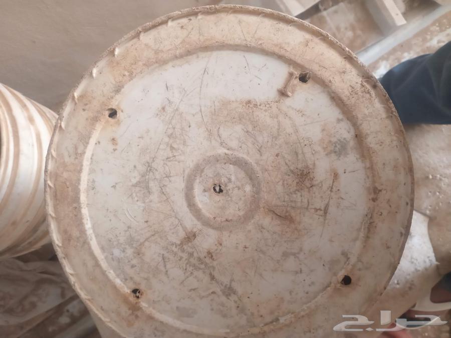 سطول بوهية مجهزه بفتحات تهوية للطيور63713300243203111