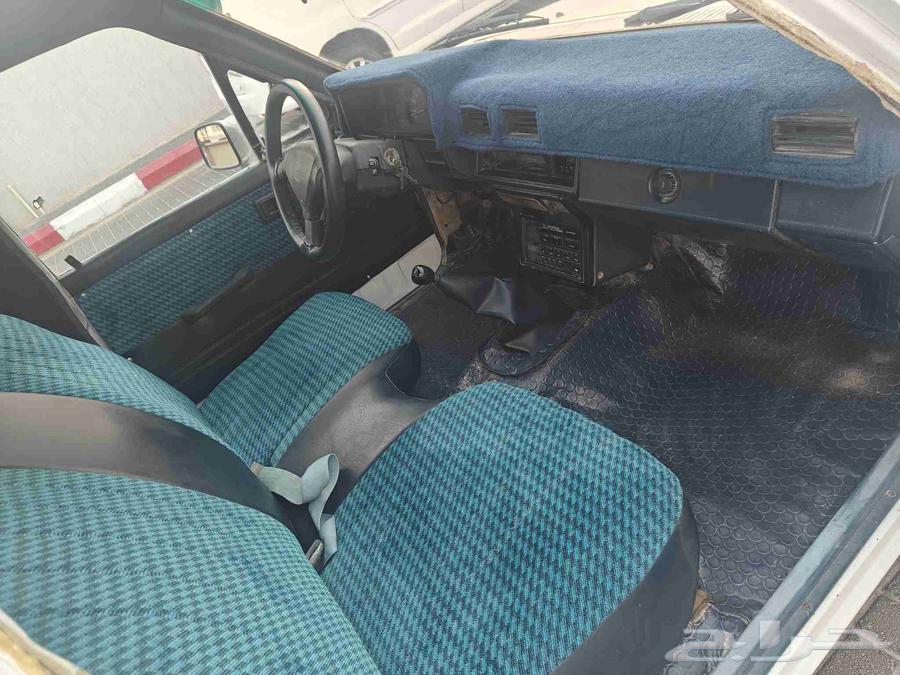 1984 Hilux, refurbished, clean, with new inspection and registration63799406321154114