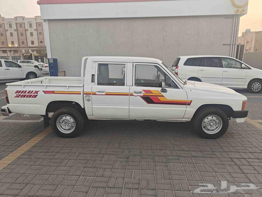 1984 Hilux, refurbished, clean, with new inspection and registration63799406321154112