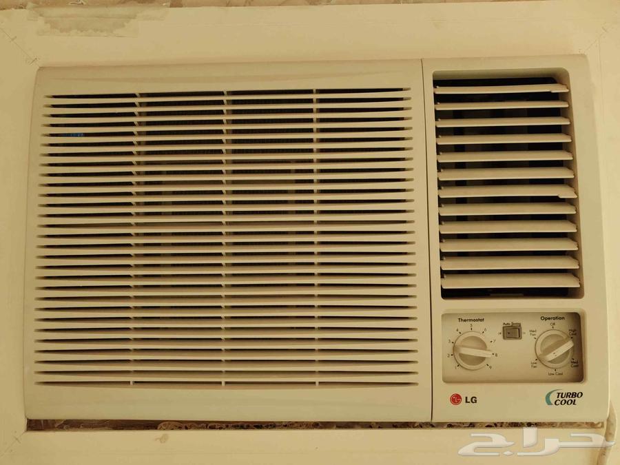مكيف شباك نظيف جدا للبيع63712672152577110